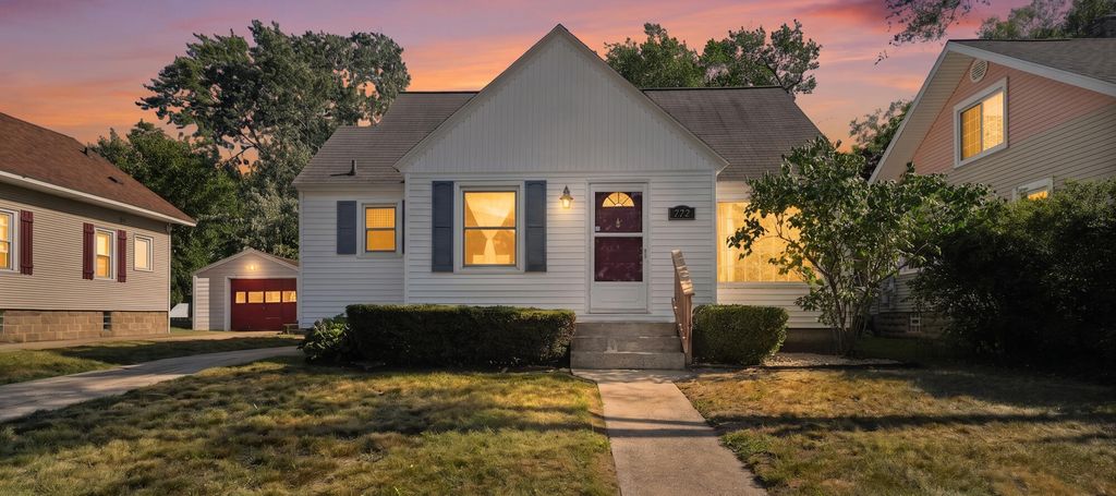272 W 23rd Street, Holland city