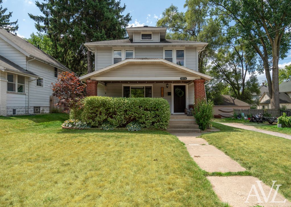 1014 Crescent Street Ne, Grand Rapids city