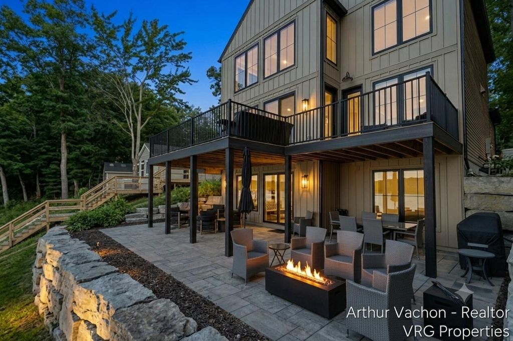 5722 El Camino Drive, Croton township
