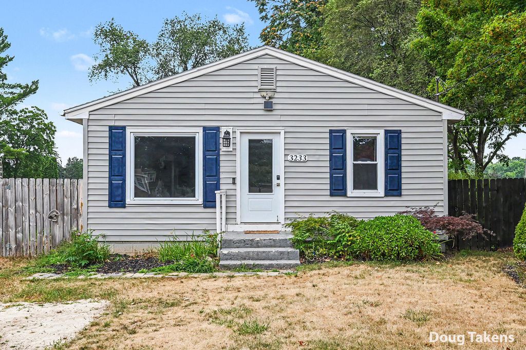 3233 Wayburn Avenue Sw, Grandville city