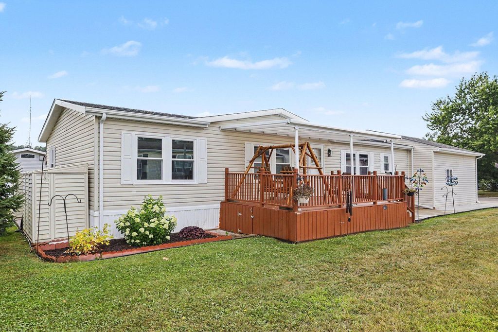 1367 John Ross Drive, Oshtemo charter township