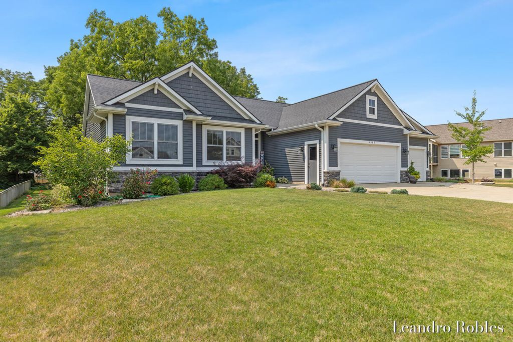 6587 Alward Drive, Georgetown charter township