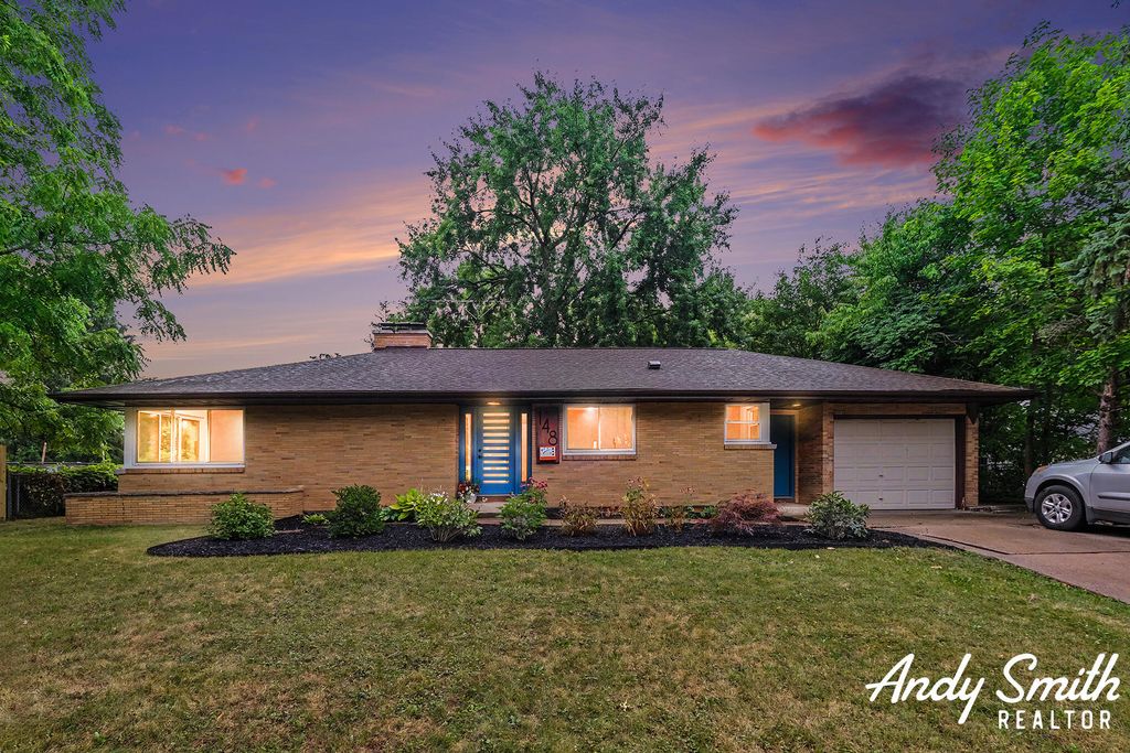 148 Kings Boulevard, Sparta