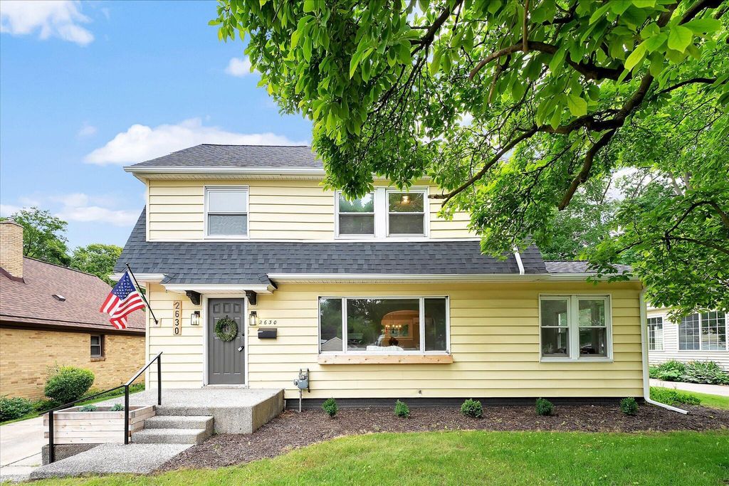 2630 Oakwood Avenue Ne, Grand Rapids city