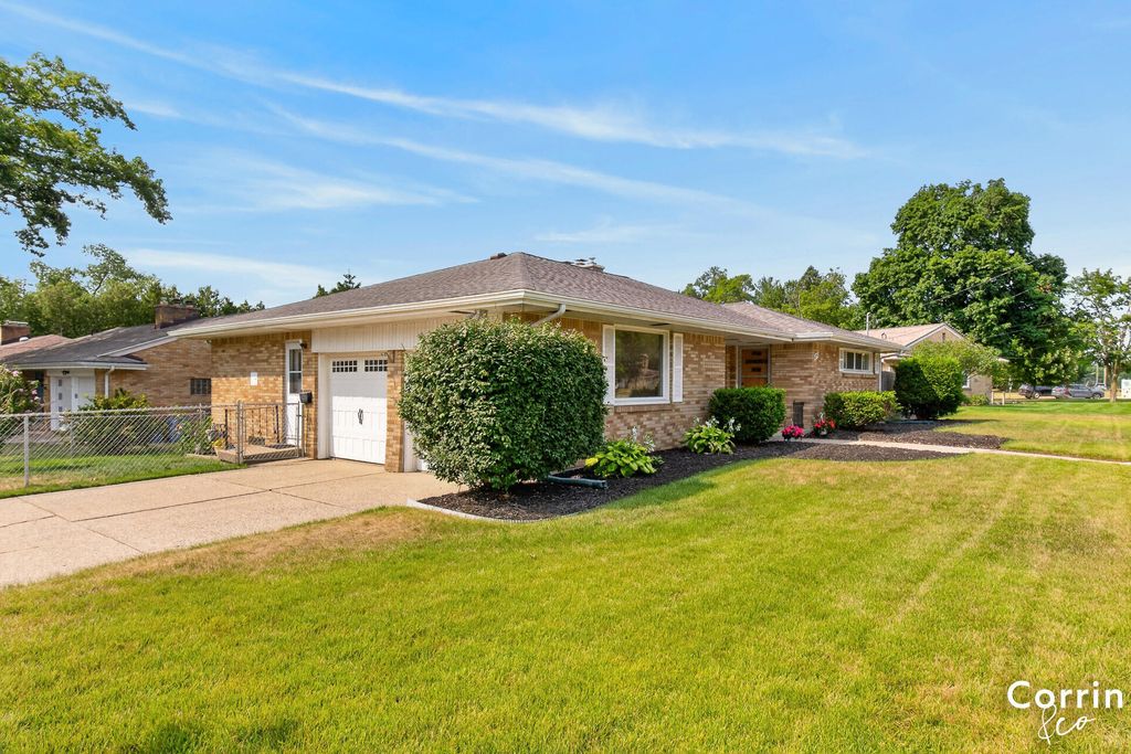 2741 Plainfield Avenue Ne, Grand Rapids city