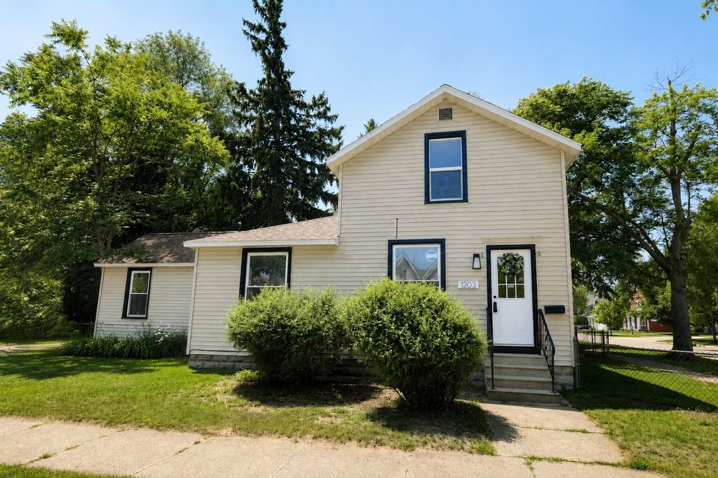 1203 4th Street, Muskegon city