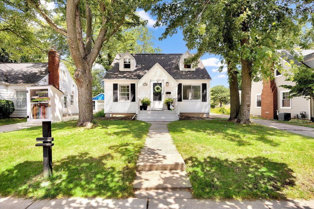1900 Sylvan Avenue Se, Grand Rapids city