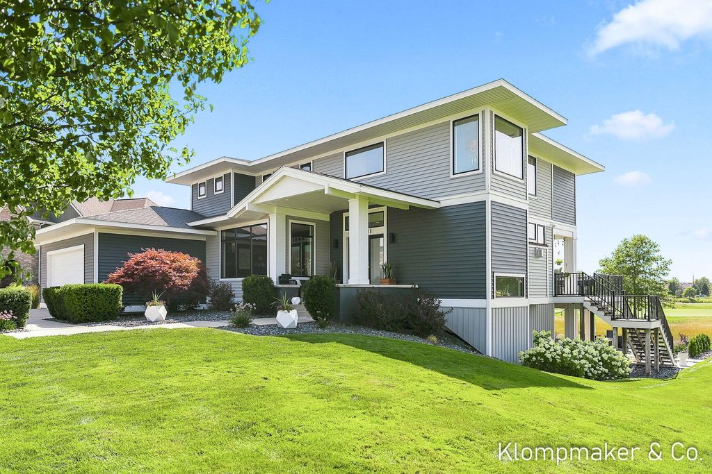 4431 Grand Point, Holland charter township