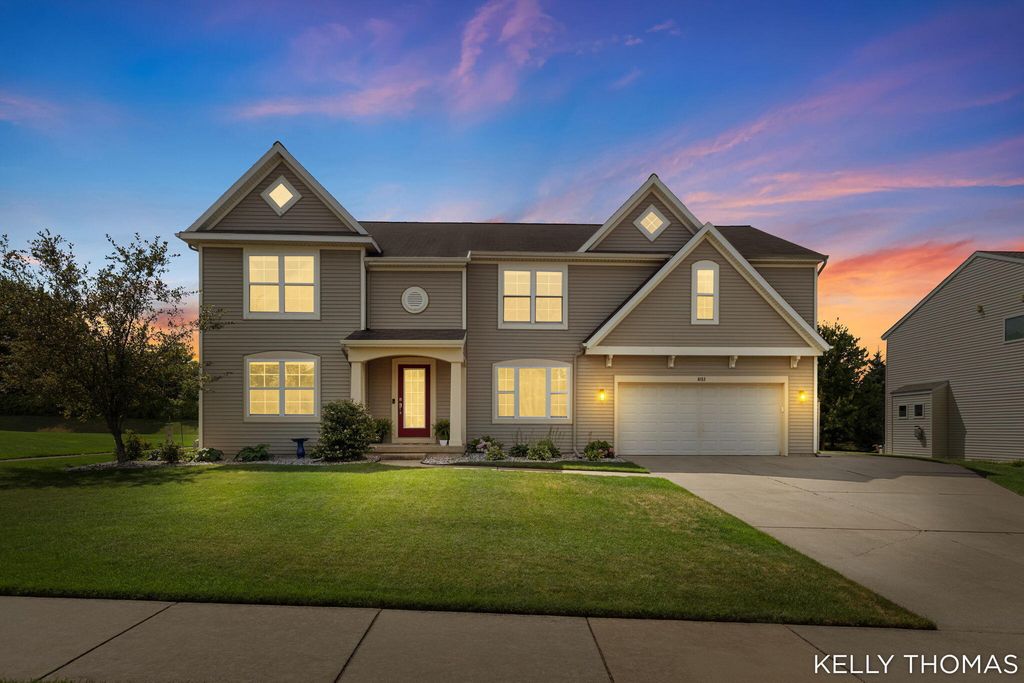 8153 Oldfield Court Se, Byron Center
