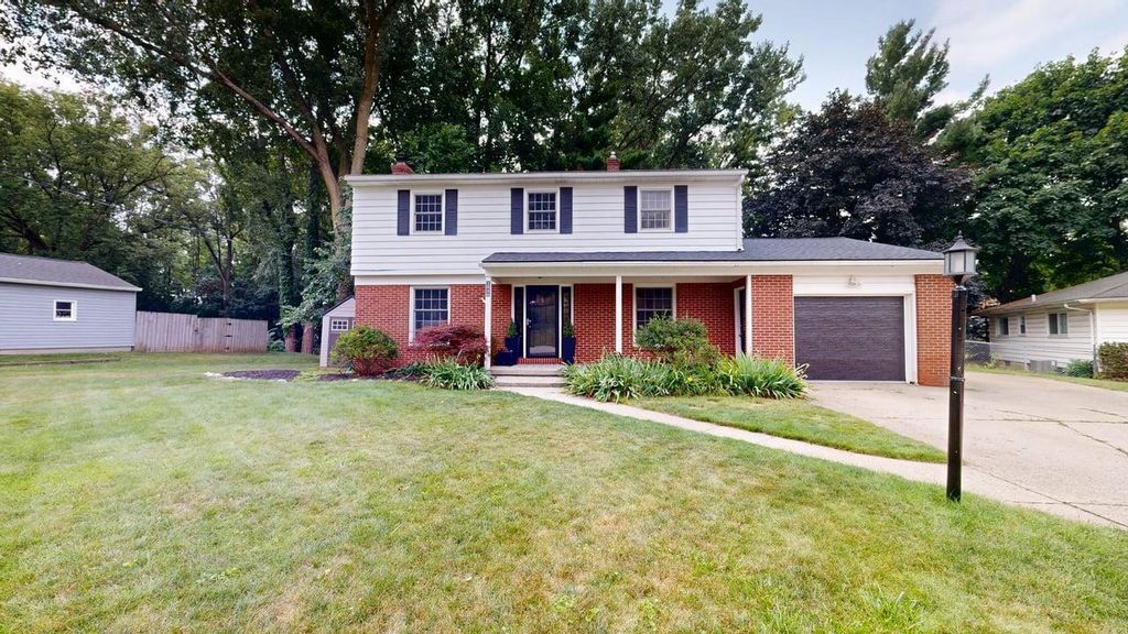 2046 Acton Road Nw, Grand Rapids city