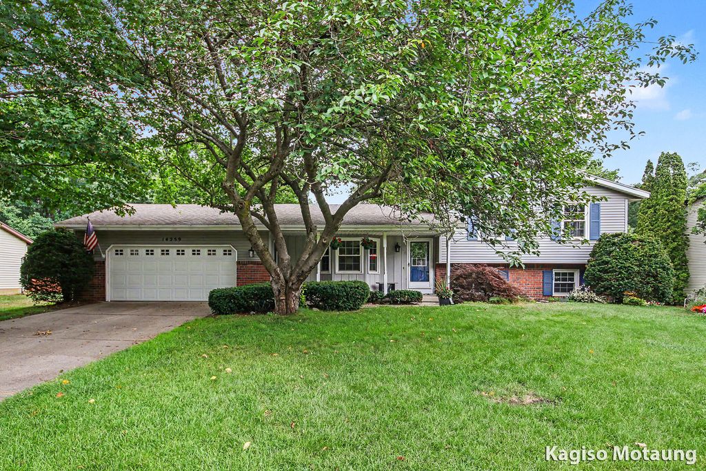 14259 Sunview Drive, Holland charter township