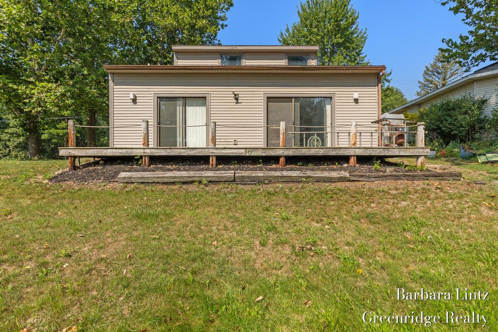 1999 S Patterson Road, Yankee Springs township