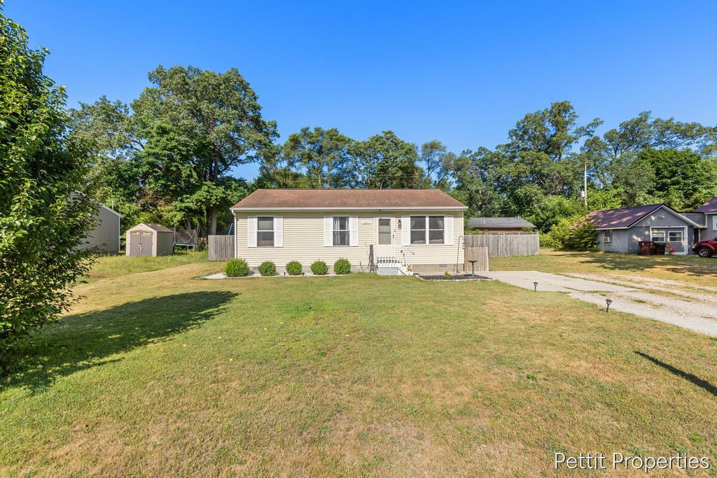 1447 West Street, Muskegon charter township