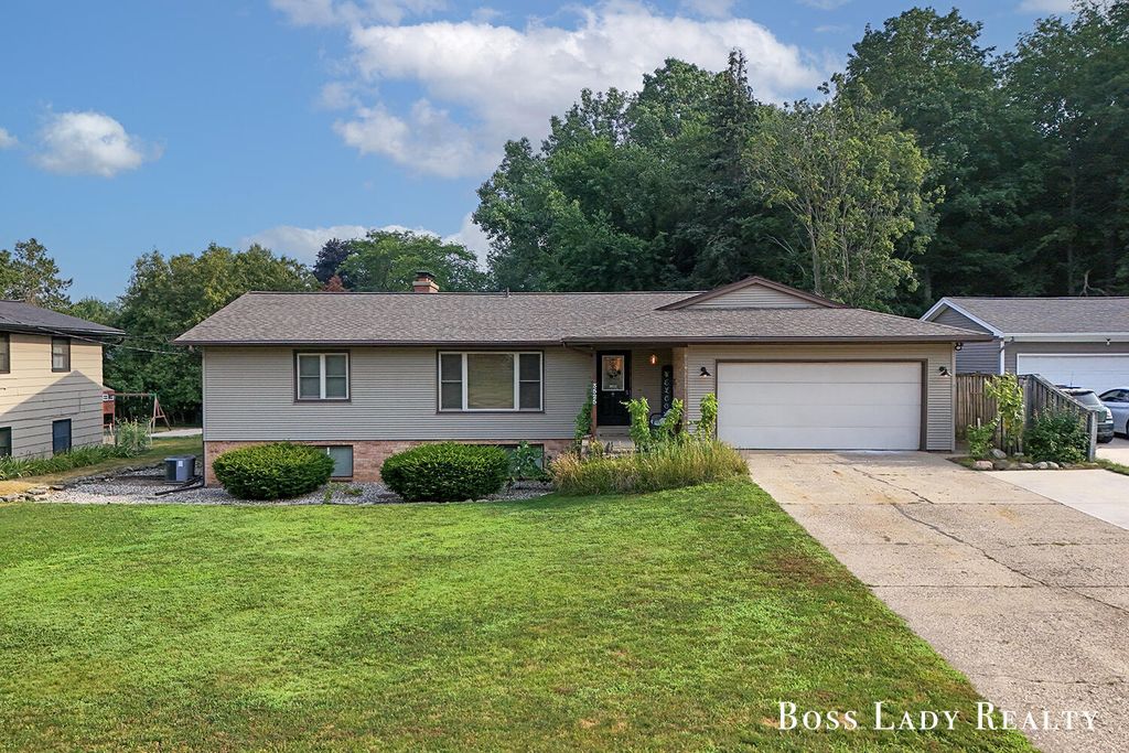 3525 Yellowstone Drive Sw, Grandville city
