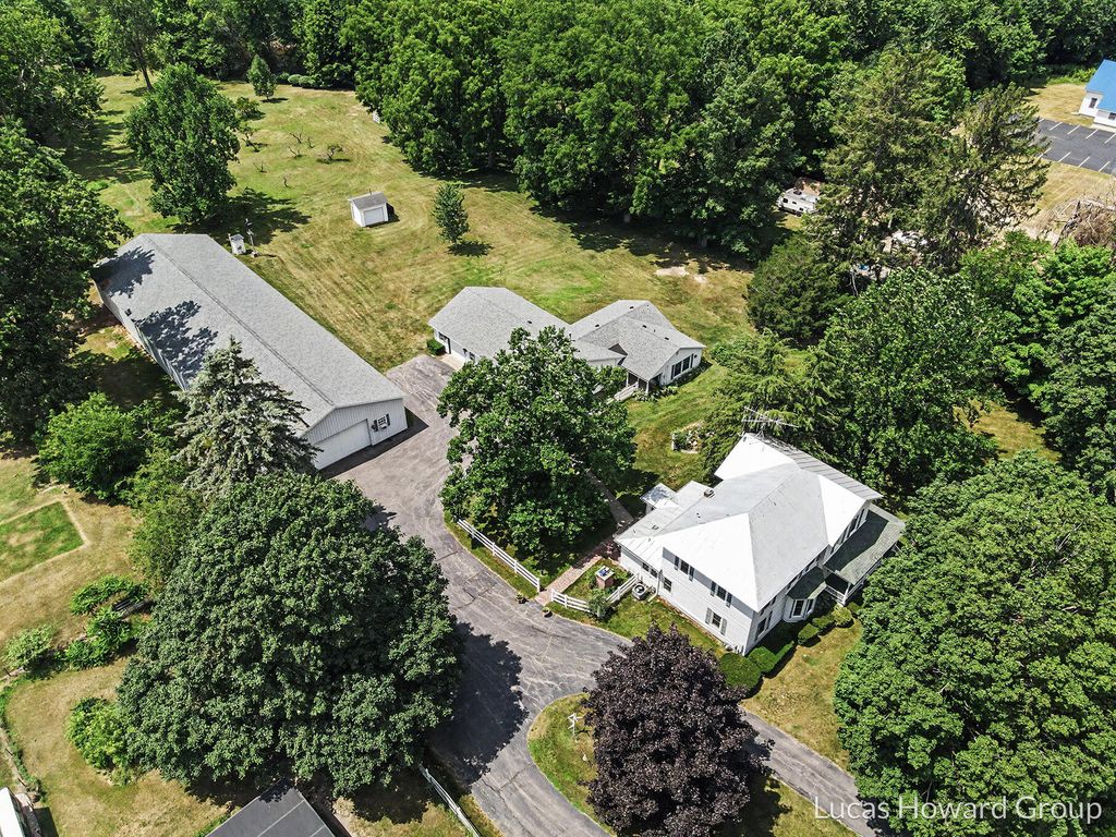 314 S Sherwood Avenue, Plainwell city