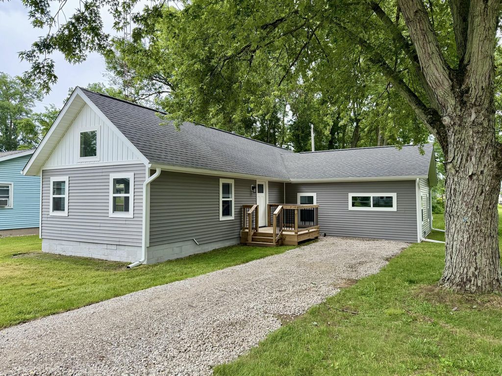 24249 Draper Drive, Sherman township