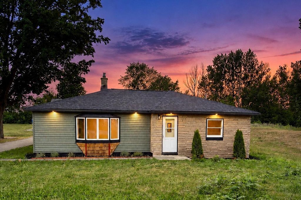 1241 N Newaygo Road, Casnovia township
