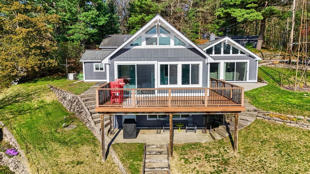 10848 Simpson W, Oakfield township