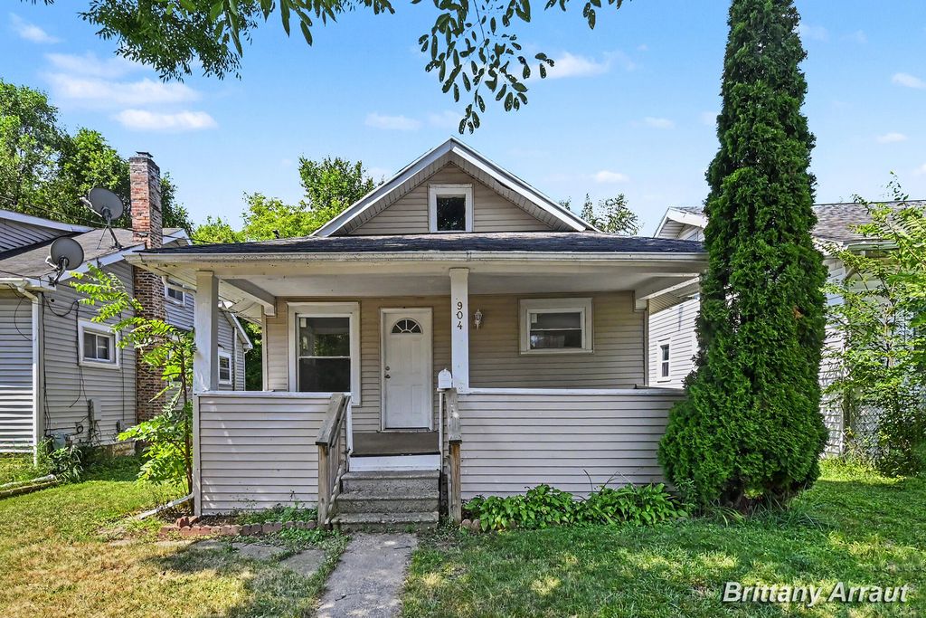 904 Riverview Avenue, Lansing city