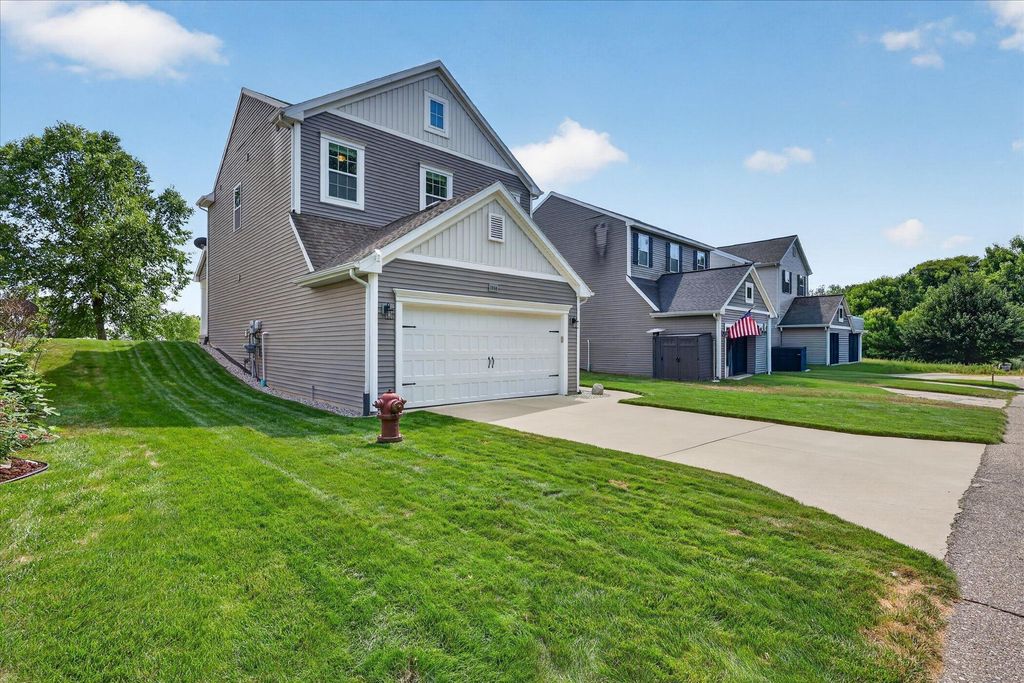 1314 Highland Hill, Lowell city
