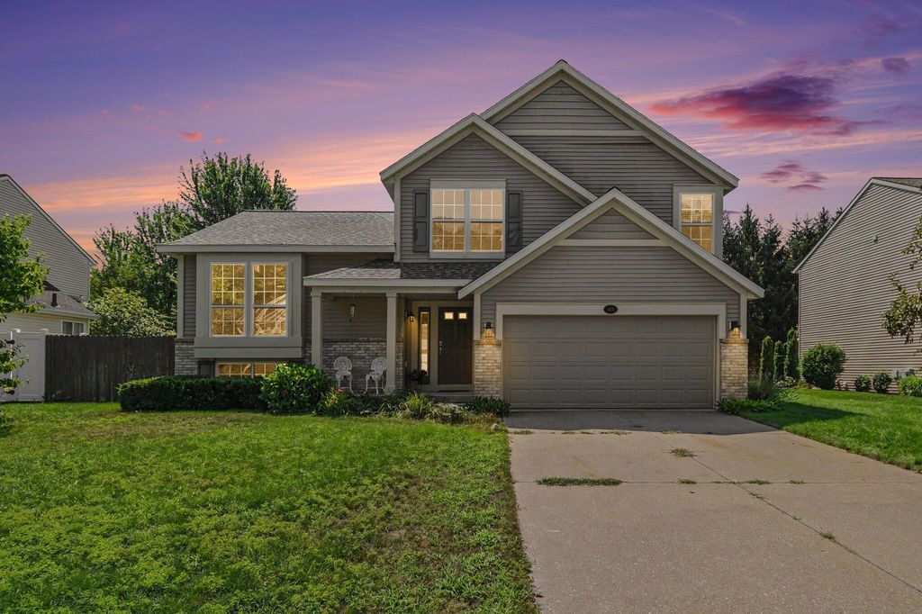 15116 Briarwood Street, Grand Haven