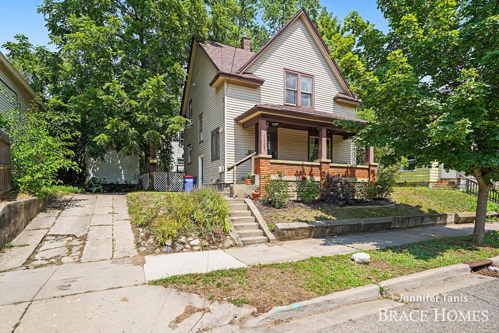 1121 Baxter Street Se, Grand Rapids city