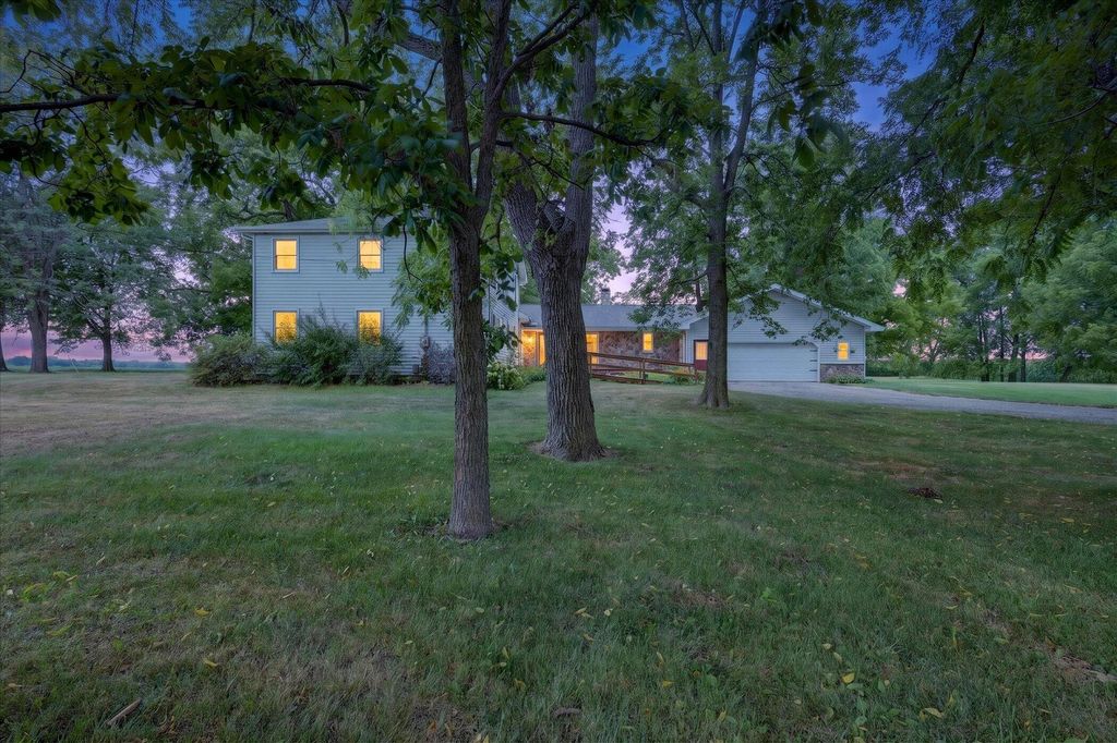11012 Green Lake Road, Thornapple township