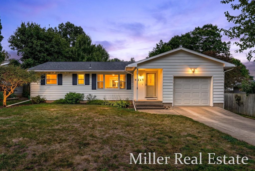 1221 N Hanover Street, Hastings city