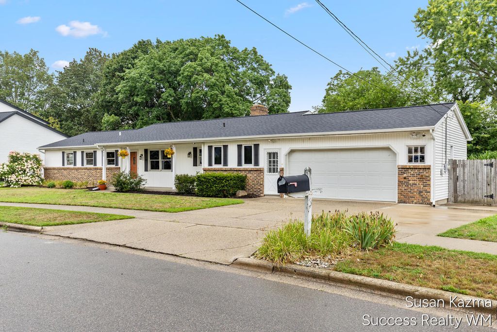 4425 Lucas Drive Sw, Grandville city