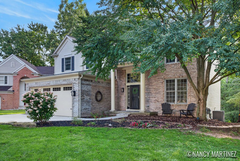 2554 Woodcreek Court Se, Kentwood city