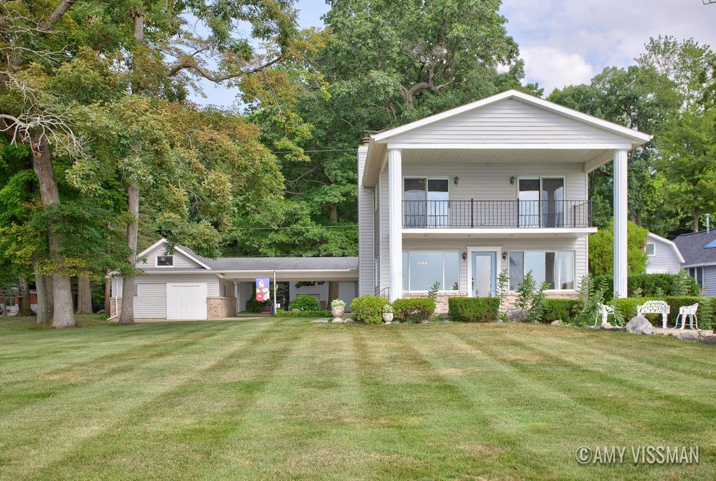 2083 Archwood Drive, Yankee Springs township