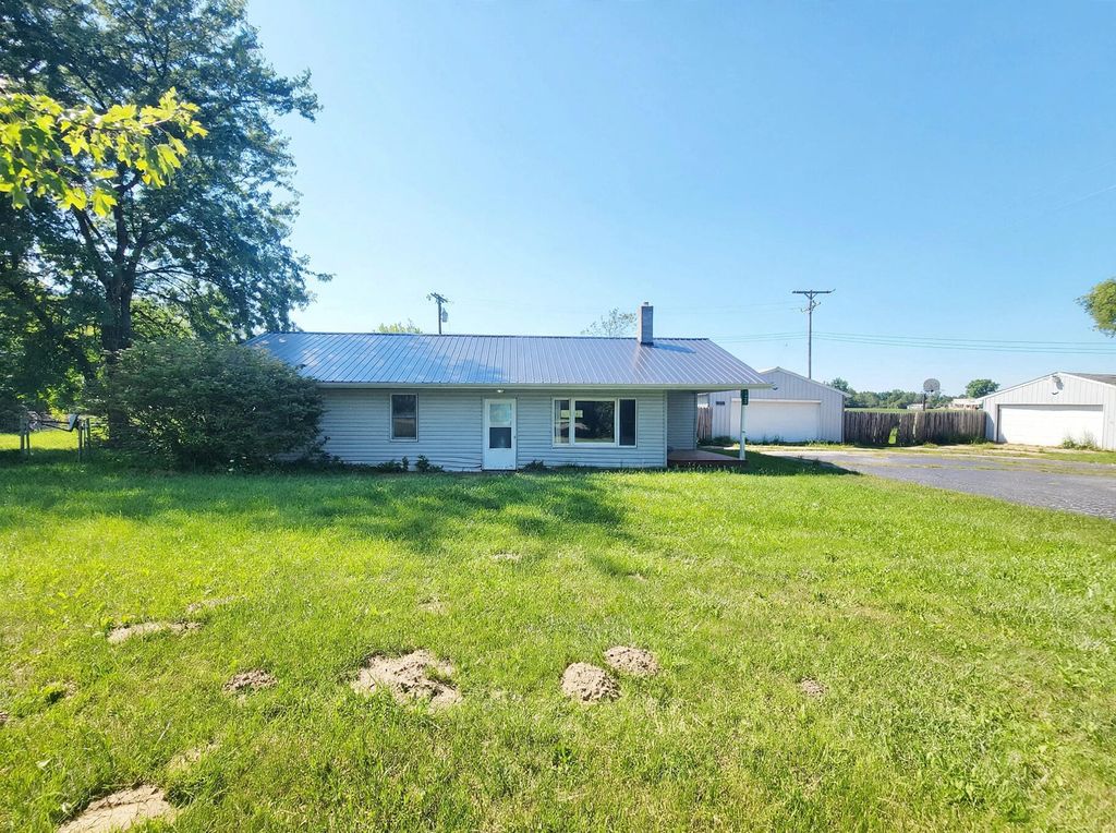 7410 Frankenmuth Road, Tuscola township