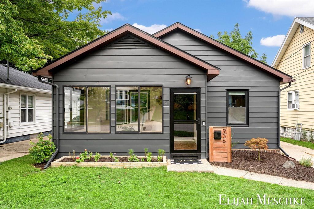 936 Valley Avenue Nw, Grand Rapids city