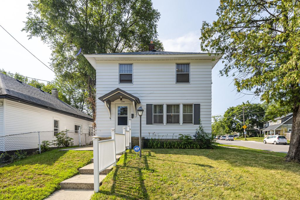 1100 Dickinson Street Se, Grand Rapids city