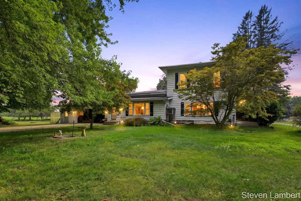 08757 M-40, Pine Grove township