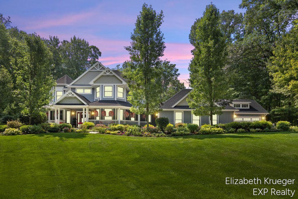 8350 Winterforest Drive Ne, Cannon township