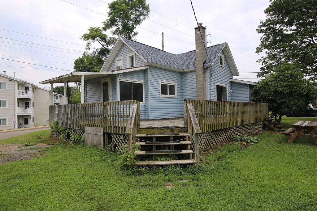 406 Spring Street, Three Rivers city
