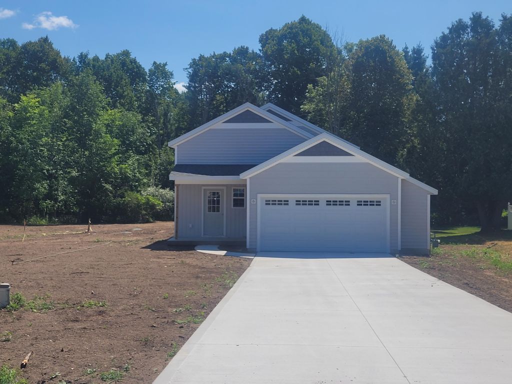 20535 Edgewood Drive, Big Rapids charter township