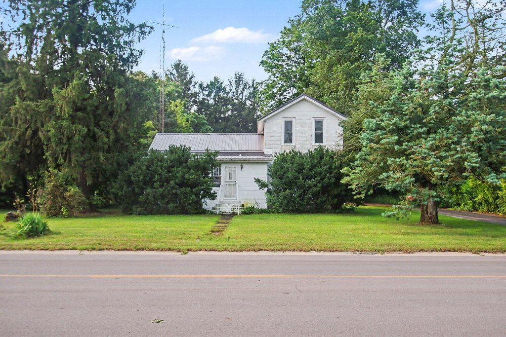 62835 Red Arrow Highway, Hartford township