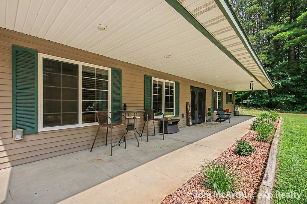 11801 19 Mile Road Ne, Spencer township