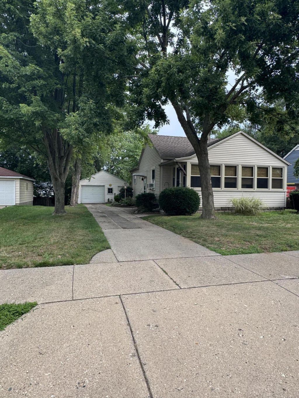 833 Kenneth Street Sw, Wyoming city