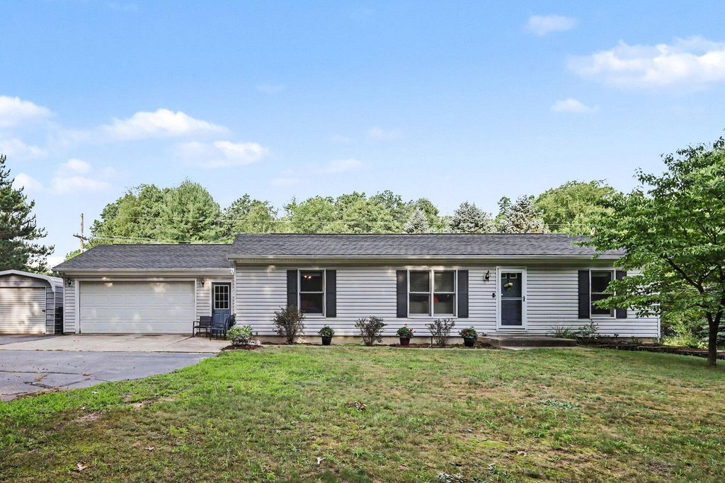 6525 Mccords Avenue Se, Caledonia township