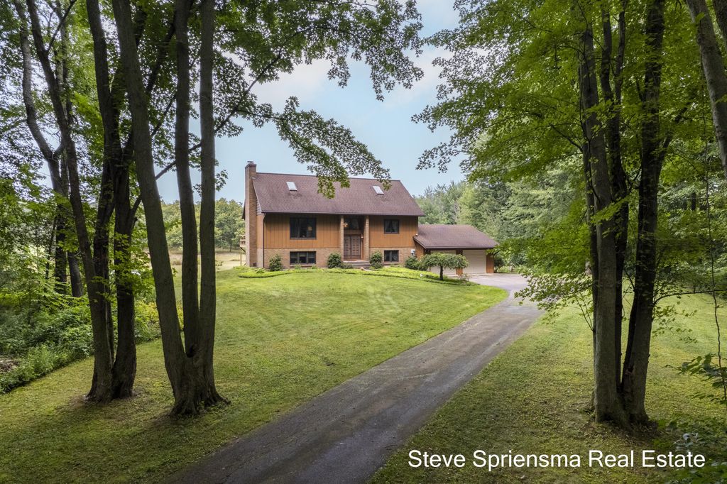 9541 Bass Drive, Allendale charter township