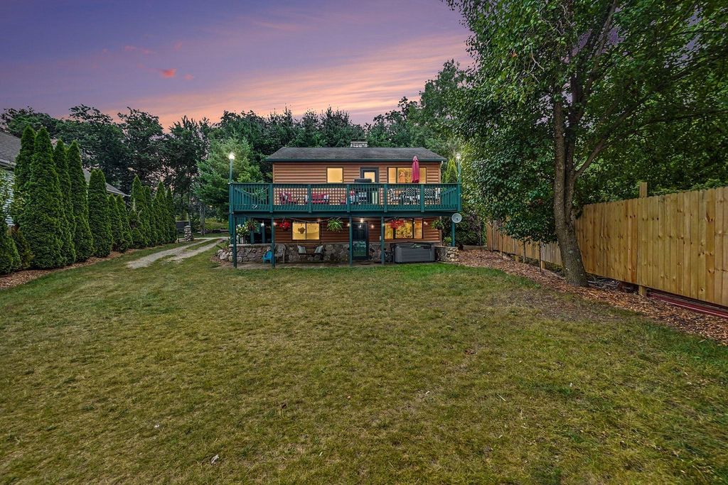 8215 S Island View Drive, Croton township