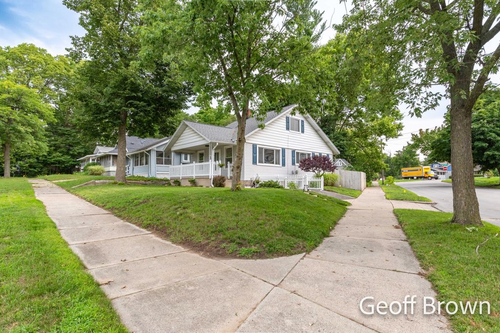 481 Graceland Street Ne, Grand Rapids city