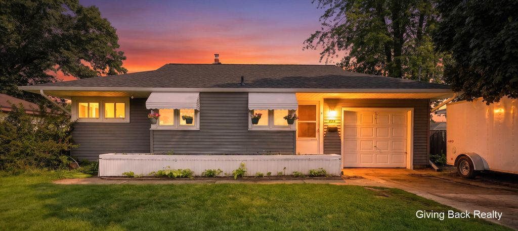 825 Den Hertog Street Sw, Wyoming city