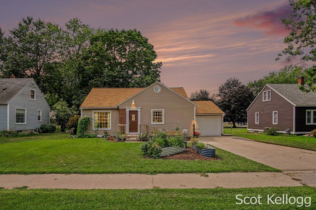 3468 Hubbard Street, Heath township