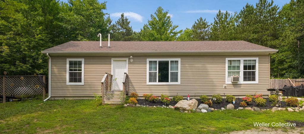4959 W Jack Pine Drive, Bridgeton township