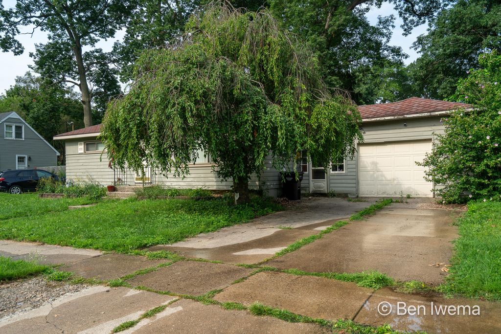 4623 Grantwood Avenue Se, Kentwood city