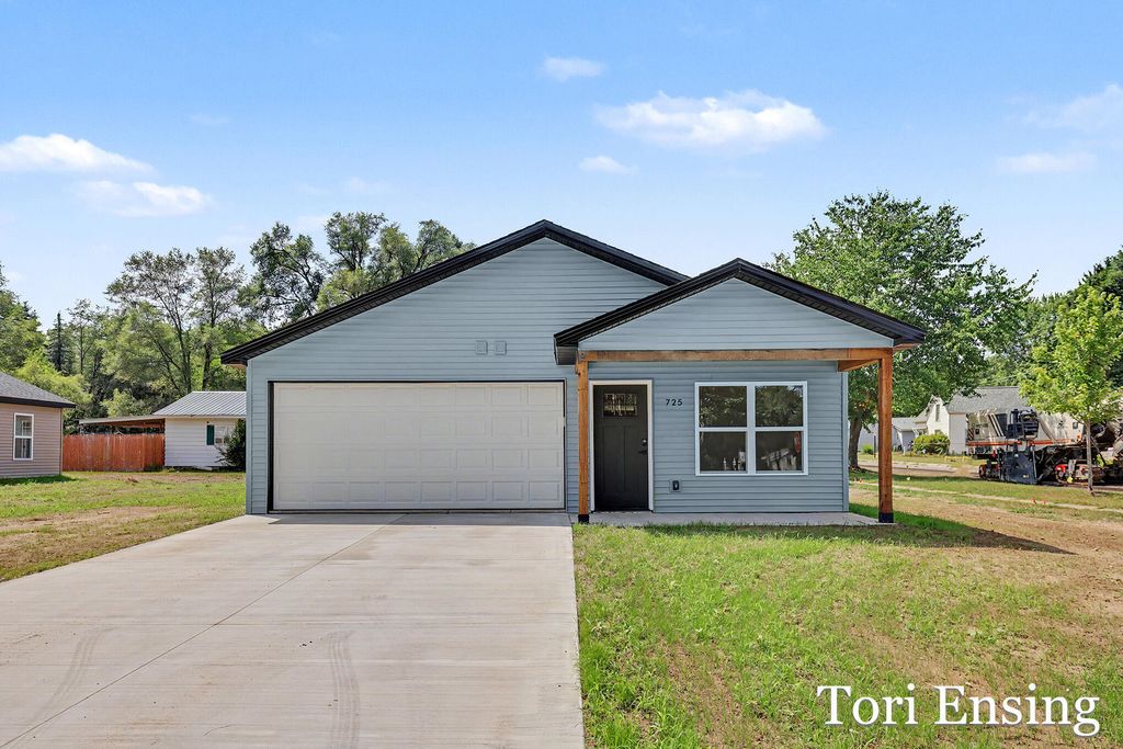 725 N Burgess Street, Greenville city